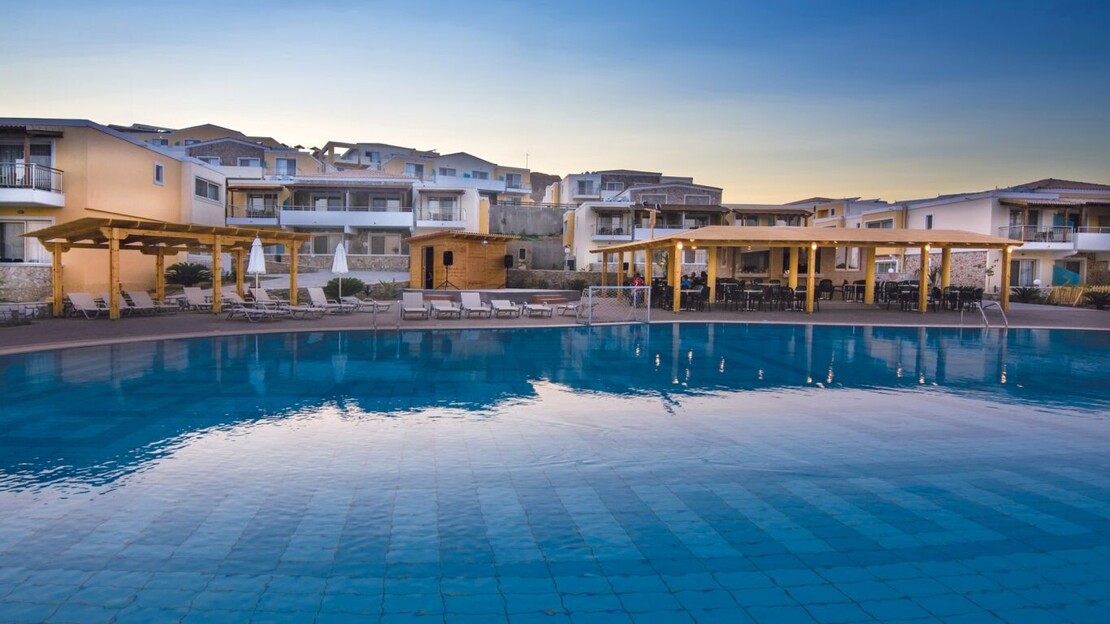 Grand Blue Beach Hotel